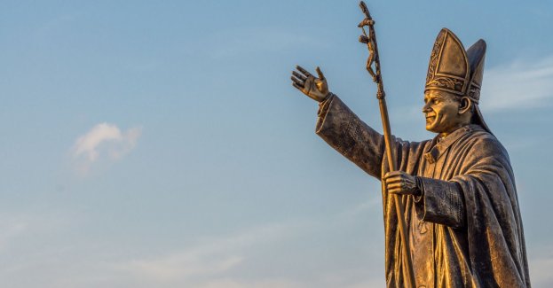 Wyrok ws. studenta za pomalowanie farbą pomnika Jana Pawła II