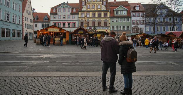 Grzywny na ponad 60 tys. zł za nielegalny wakacyjny handel w centrum miasta