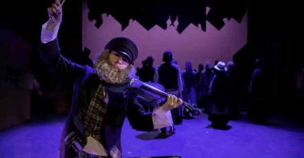 Skrzypek Na Dachu - Najsłynniejszy musical świata na Licencji Music Theatre Int. Limited