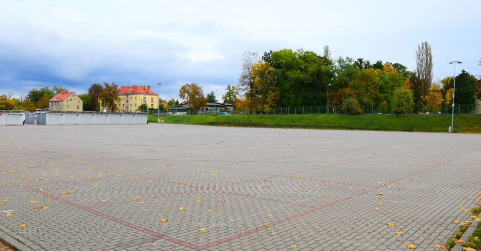 zdjęcie: Parkowanie na Wszystkich Świętych / fot. nadesłane