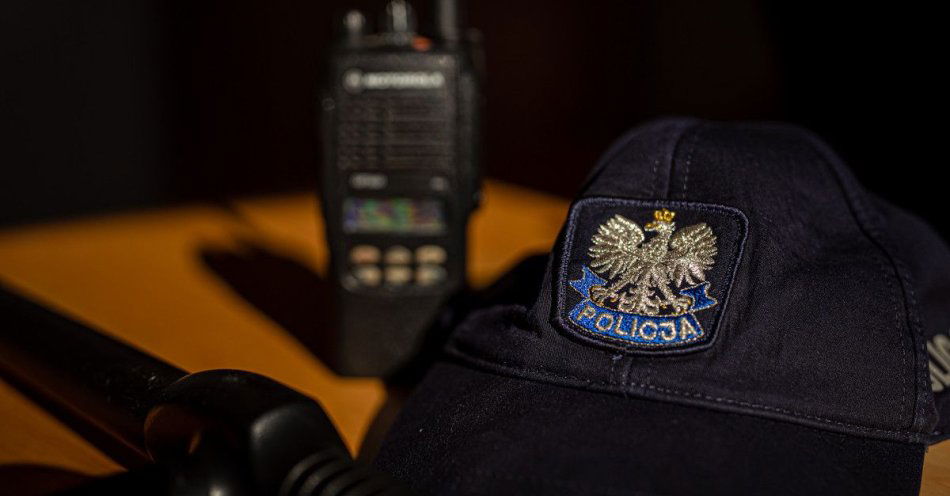 zdjęcie: Policjanci z Bełchatowa w sylwestra uratowali życie / fot. KPP w Bełchatowie