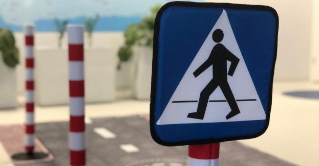 Lekcja bezpieczeństwa w zambrowskiej komendzie