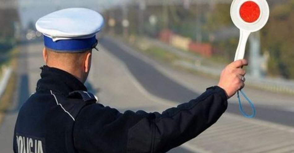 zdjęcie: Jeszcze nie miała uprawnień, a już jechała samochodem i to na egzamin na prawo jazdy / fot. KPP Łuków