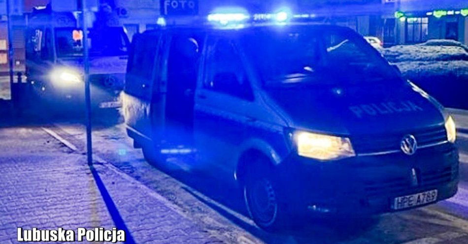zdjęcie: Zaginął i potrzebował pomocy. Policjanci odnaleźli go po 20 minutach / fot. KPP Świebodzin