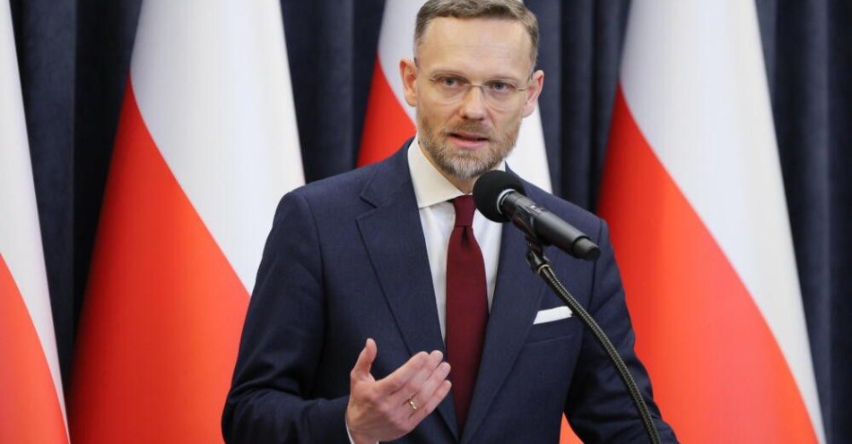 zdjęcie: Bogucki: po farsie zorganizowanej w Sejmie nadal jest 11 sędziów TK i 4 „antysędziów” / Warszawa, 01.04.2026. Szef KPRP Zbigniew Bogucki na konferencji prasowej w Pałacu Prezydenckim w Warszawie, 1 bm. Zbigniew Bogucki poinformował o wszystkich szczegółach działań prezydenta Karola Nawrockiego wobec Trybunału Konstytucyjnego. Wcześniej do Pałacu Prezydenckiego zostało zaproszonych dwoje nowo wybranych przez Sejm sędziów TK. (doro) PAP/Paweł Supernak
