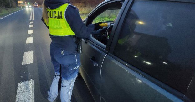 Poranna akcja Trzeźwość. Dwóch pijanych kierowców wyeliminowanych