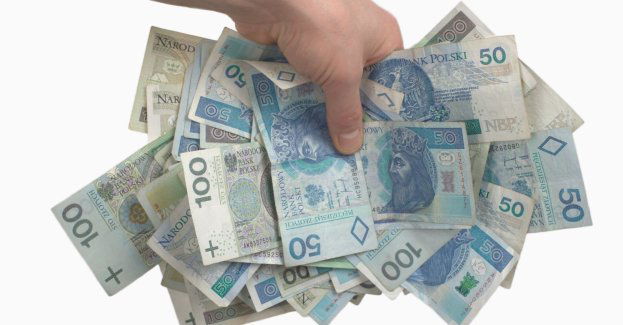 Znajomość z fałszywym żołnierzem zakończyła się stratą ponad 50 tys. zł