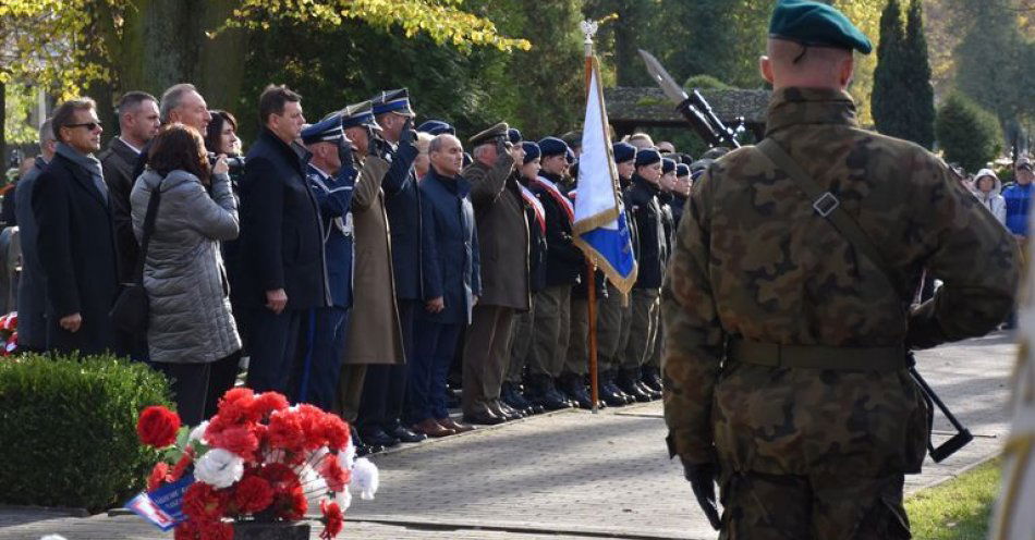 zdjęcie: Obchody Święta Niepodległości / fot. KPP Olesno