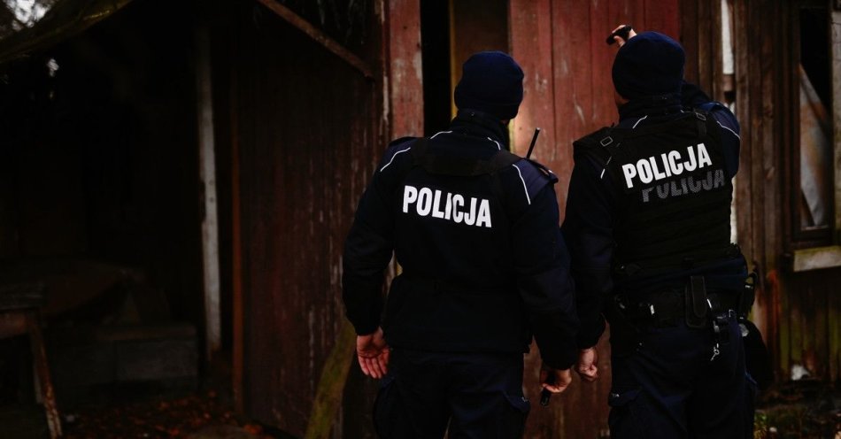 zdjęcie: Zimowa pomoc: zadzwoń gdy widzisz osobę zagrożoną wychłodzeniem / fot. KMP w Skierniewicach