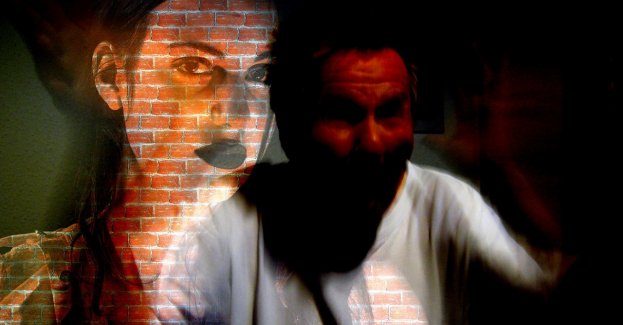 Zlekceważył nakaz opuszczenia miejsca zamieszkania i zakaz zbliżania się do rodziców. Trafił do aresztu