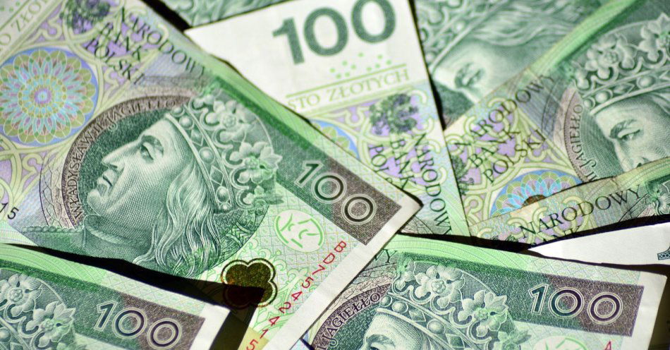zdjęcie: Bank PKO BP w dużym stopniu przyczynił się do wzrostu gospodarczego kraju / v36370072