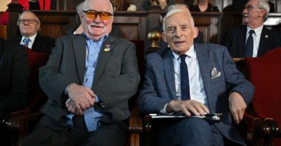 Wałęsa i Buzek wśród laureatów Europejskiego Orderu Zasługi PE