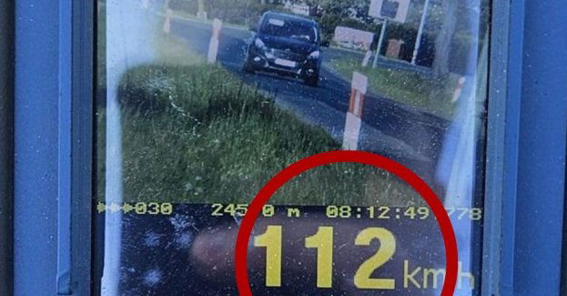 Dwa fordy, dwa identyczne wykroczenia drogowe i dwa zatrzymane prawa jazdy w niespełna pół godziny