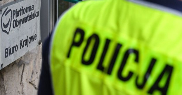 Policja zatrzymała mężczyznę podejrzewanego o piątkowy atak na siedzibę PO
