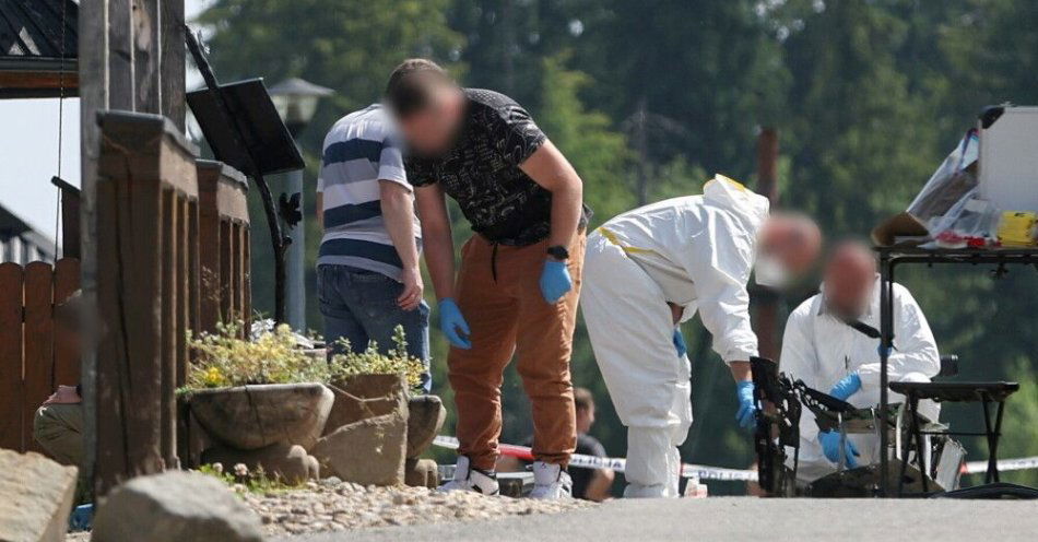 zdjęcie: W Zakopanem zniszczono i obrabowano bankomaty na Gubałówce; policja szuka sprawców / fot. PAP