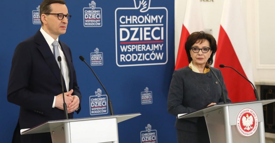 zdjęcie: W trosce o dzieci i młodzież konieczne są skoordynowane działania / fot. PAP