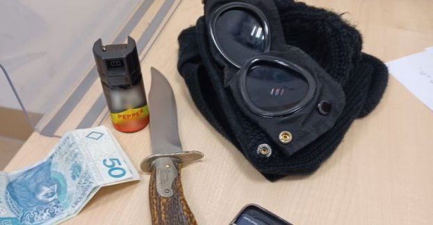 Groził nożem i wyrwał torebkę - został zatrzymany