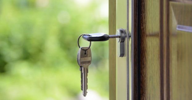 Wakacyjny poradnik dotyczący zabezpieczenia przed włamaniami