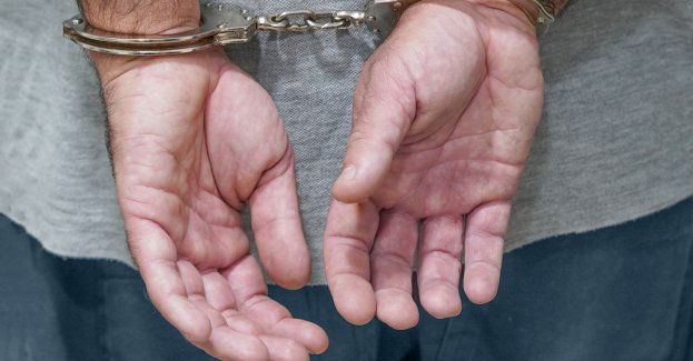 Dziesięć osób oskarżonych o udział w gangu narkotykowym