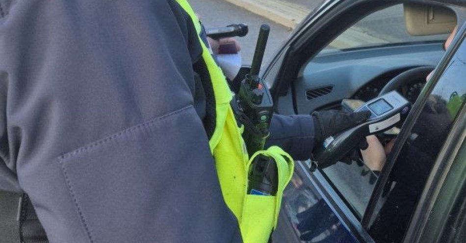 zdjęcie: Ciche Trójmiasto w Gdyni Policja zatrzymała 14 dowodów / fot. KMP w Gdyni