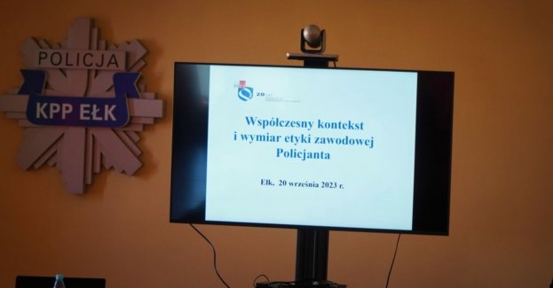 O etyce zawodowej policjanta - szkolenie w Komendzie Powiatowej Policji w Ełku