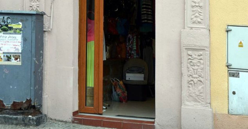 zdjęcie: Rok bezpłatnej komunikacji miejskiej w Złotoryi / Złotoryja — rynek miejski