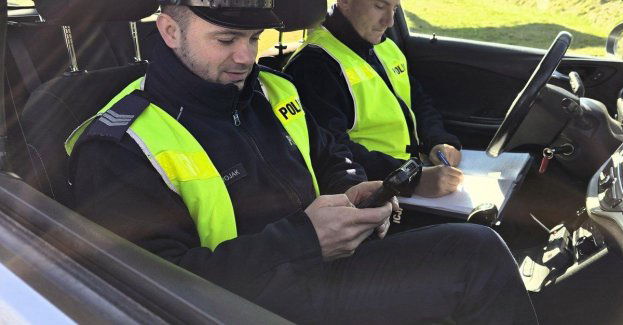 Młody kierowca stracił prawo jazdy za 102 km/h