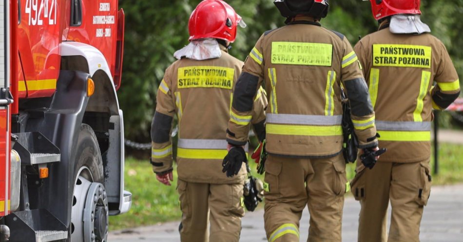 zdjęcie: 189 zgłoszeń w związku z silnym wiatrem i podtopieniami / fot. PAP