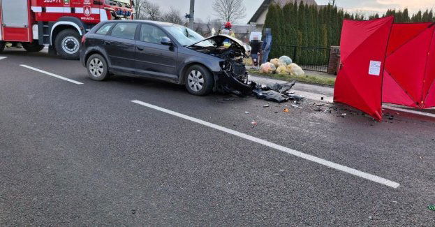 Śmiertelne potrącenie i czołowe zderzenie w Wielączy