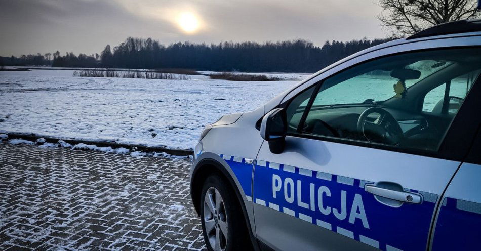 zdjęcie: Lód niebezpieczny zimą. Jak uniknąć tragedii? / fot. KMP Białystok