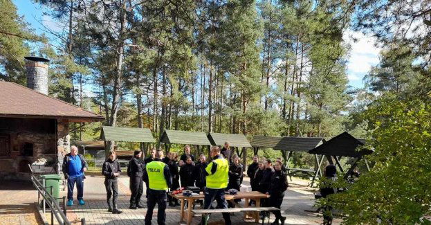 Policjanci opowiedzieli młodzieży o swojej pracy