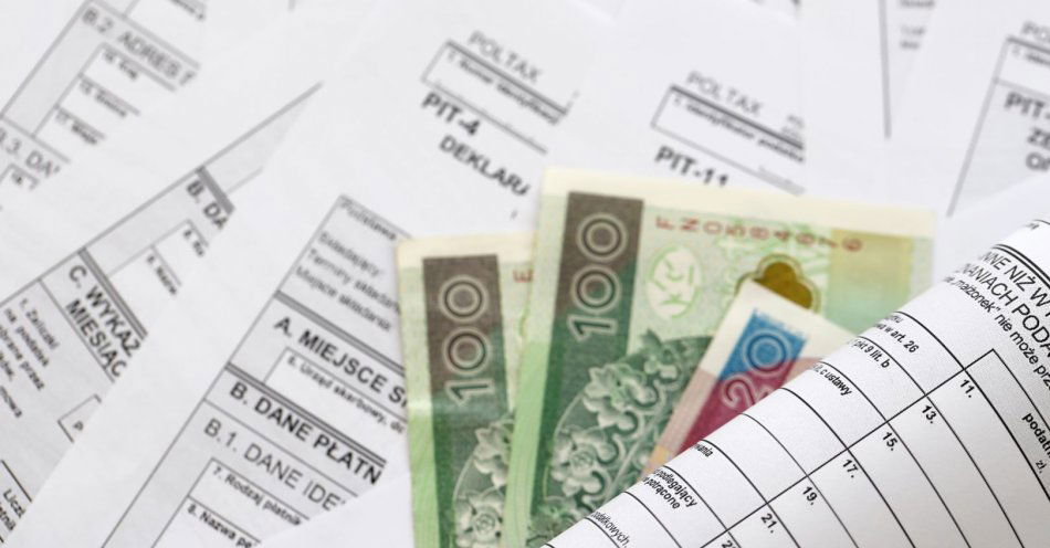 zdjęcie: Wystawili puste faktury na 15 mln zł i zaniżyli podatki o 5 mln zł / v38239377