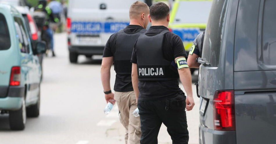 zdjęcie: Strzelanina w Małopolsce. Policja apeluje o nieutrudnianie działań w Starej Wsi / fot. PAP