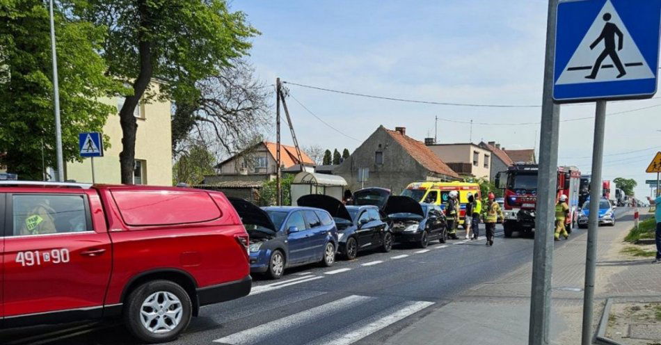 zdjęcie: Kolizja drogowa w Sadkach / fot. KPP w Nakle nad Notecią