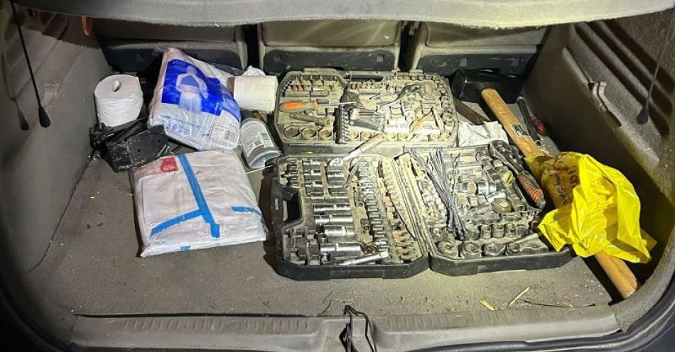 zdjęcie: Policja odzyskała ponad 380 tysięcy złotych po serii włamań / fot. KPP Opatów Przedmioty pochodzące z przestępstwa