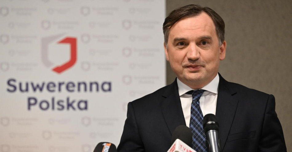 zdjęcie: Suwerenna Polska złoży w Sejmie projekt uchwały sprzeciwiającej się przymusowej relokacji migrantów / fot. PAP
