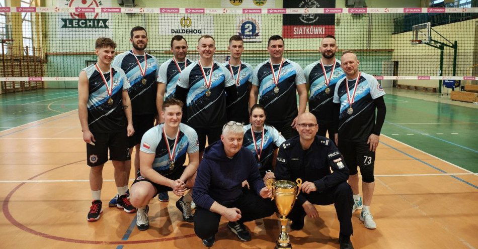 zdjęcie: Triumf tomaszowskich policjantów w III Turnieju Siatkówki / fot. KPP w Tomaszowie Mazowieckim