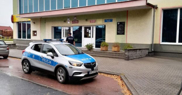 Policjanci lustrują drogi w rejonie szkół