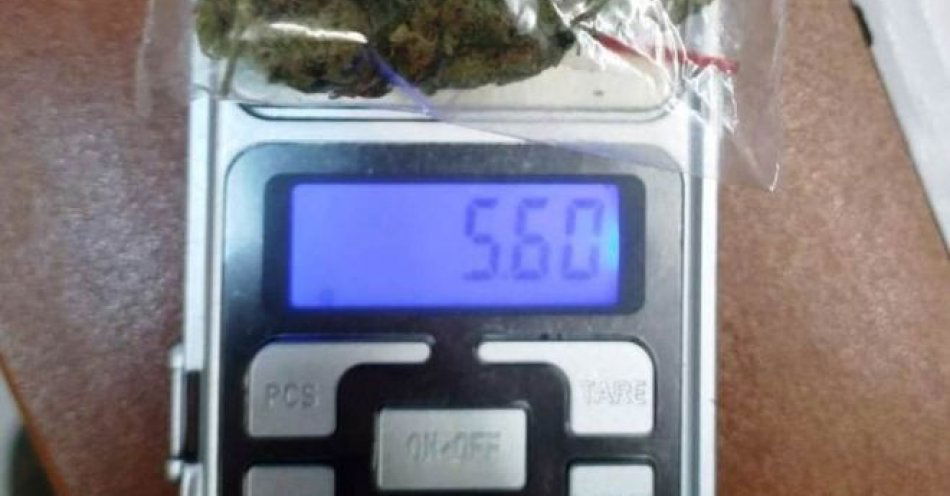 zdjęcie: Mężczyzna z ponad 5 g marihuany zatrzymany w centrum Kielc / fot. KMP Kielce