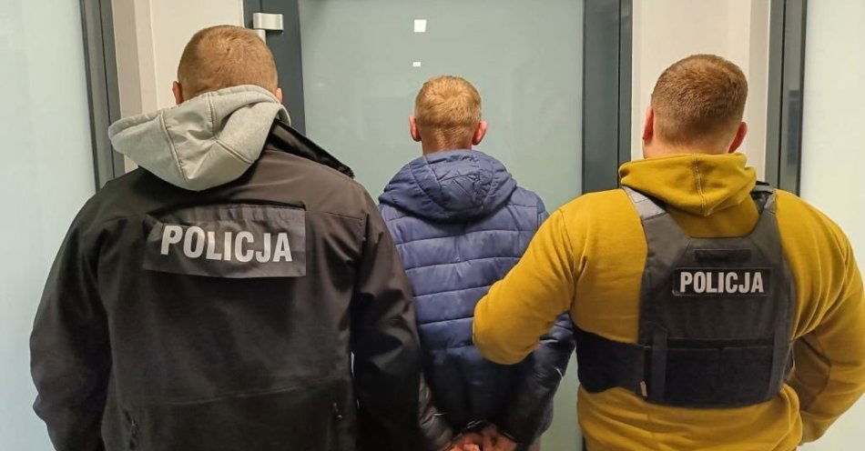 zdjęcie: Pijany kierowca z zakazem trafił do więzienia / fot. KMP Kielce zatrzymany kierujący