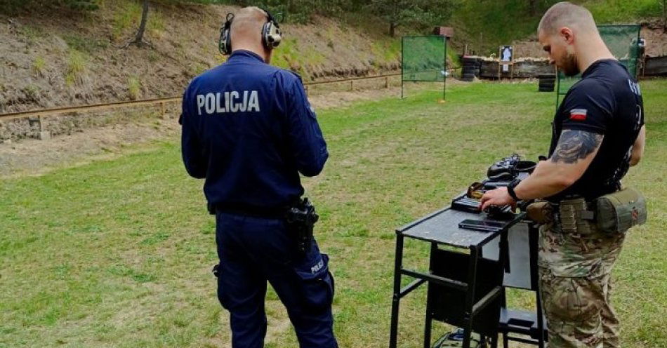 zdjęcie: Policjanci rywalizowali na zawodach strzeleckich / fot. KPP w Tucholi