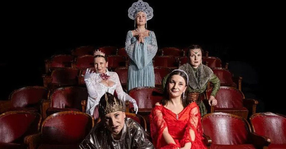 zdjęcie: Piastówny. Rewiowy One Woman Show / kupbilecik24.pl / Piastówny. Rewiowy One Woman Show