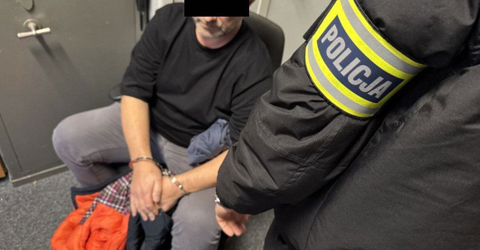 zdjęcie: Informatyk z Warszawy zatrzymany za posiadanie dziecięcej pornografii / fot. Komenda Stołeczna Policji