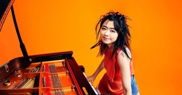 Hiromi: The Trio Project
