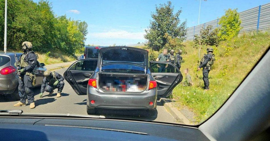 zdjęcie: Poszukiwany czerwoną notą Interpolu w rękach bydgoskich policjantów / fot. KWP w Bydgoszczy