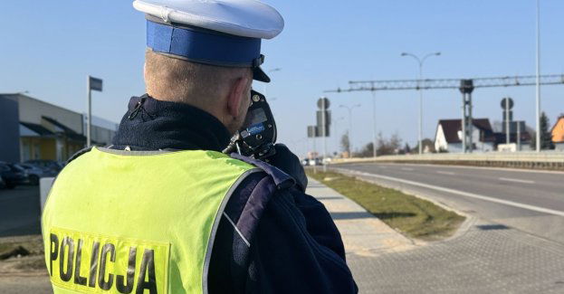 Przekroczył prędkość a okazało się, że miał cofnięte uprawnienia do kierowania - teraz grozi mu sądowy zakaz oraz kara pozbawienia wolności do lat 2