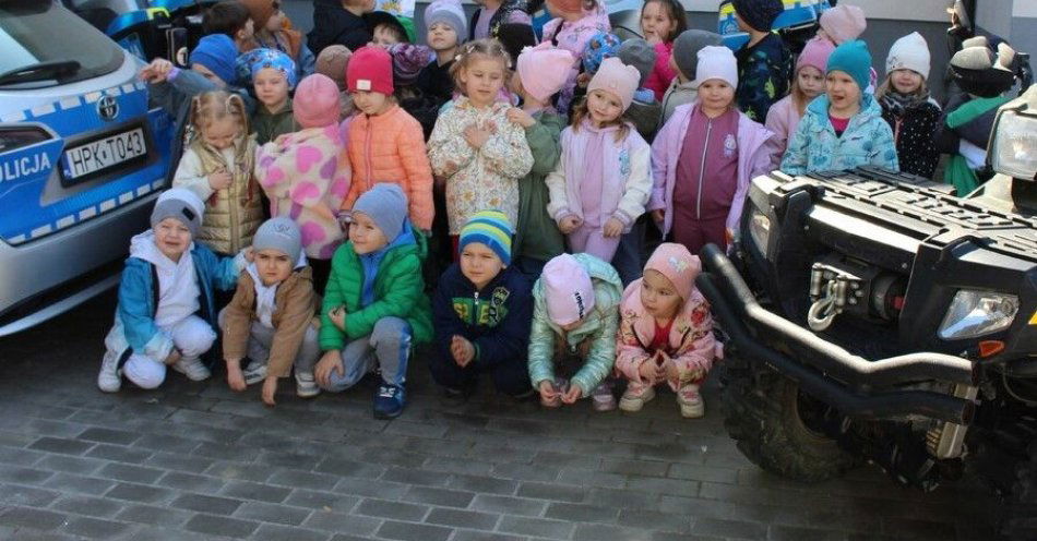 zdjęcie: Przedszkolaki z miejscowości Stale odwiedziły komendę w Tarnobrzegu / fot. KMP w Tarnobrzegu