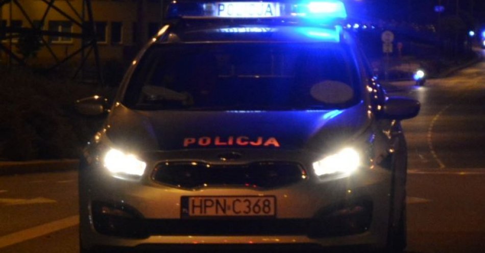 zdjęcie: Uciekali przed Policją, w wyniku pościgu zostali zatrzymani. W jednym z pojazdów było roczne dziecko / fot. KMP w Gdyni
