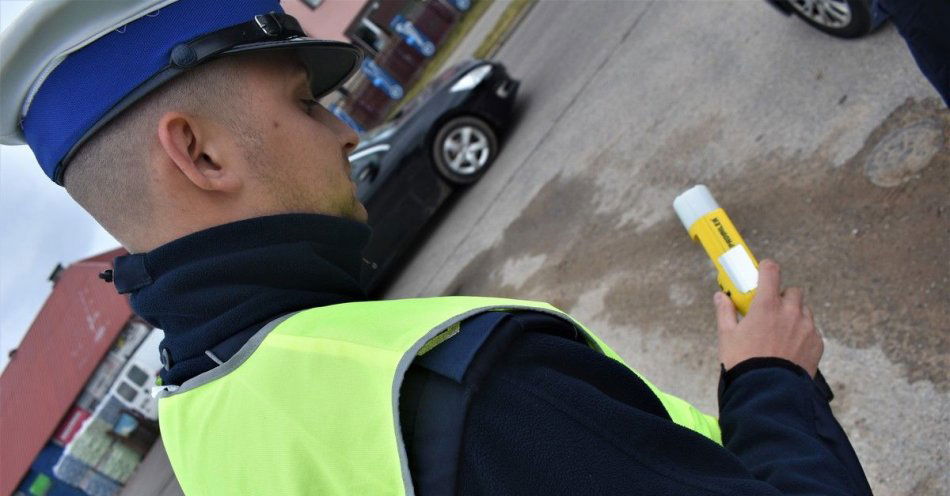 zdjęcie: (Nie)trzeźwy wtorek na augustowskich drogach / fot. KPP Augustów