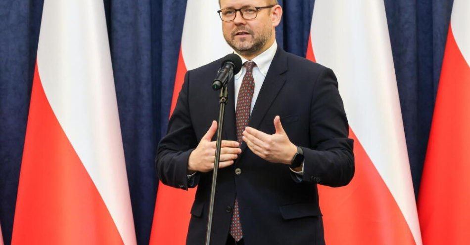 zdjęcie: Przydacz: droga do ewentualnych konstytucyjnych działań prezydenta ws. Ziobry jest bardzo daleka / Warszawa, 04.11.2025. Sekretarz stanu w KPRP, szef Biura Polityki Międzynarodowej Marcin Przydacz podczas konferencji prasowej w Pałacu Prezydenckim w Warszawie, 4 bm. Spotkanie dot. wizyty prezydenta RP Karola Nawrockiego na Słowacji. (az/mgut) PAP/Albert Zawada